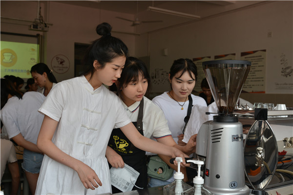 15-20200708成都市青羊区2020年旅游行业人才培训活动在青苏职中举行 (20).JPG