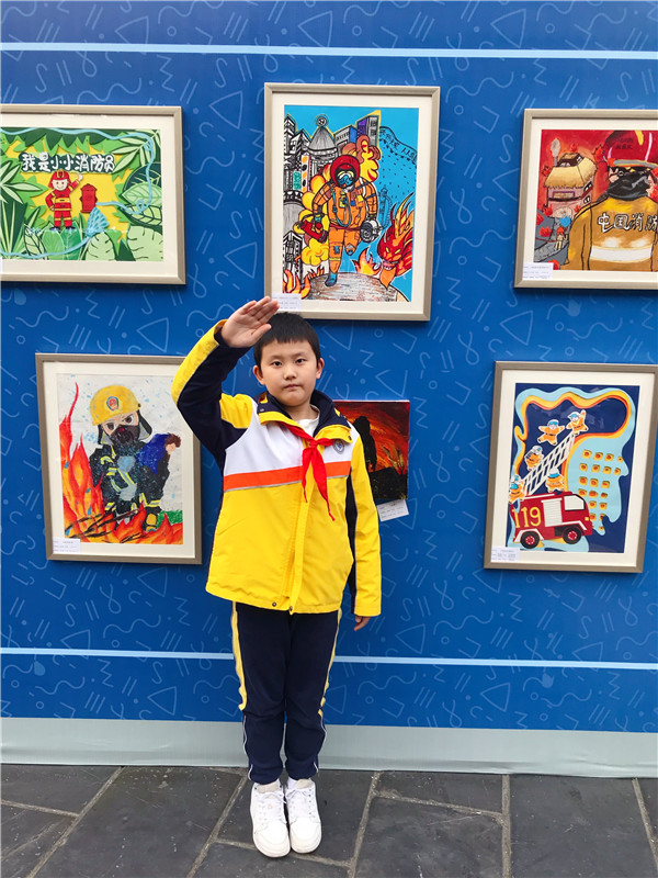 4.1班唐瑜谦同学获2020年青羊区消防绘画大赛一等奖 (1).jpg