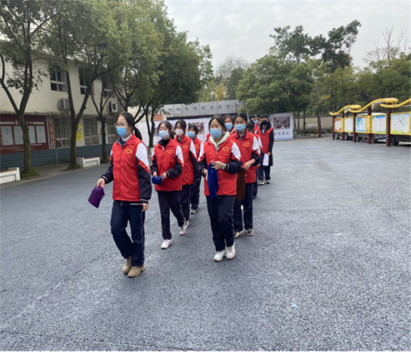 美丽校园  团员先行140.png