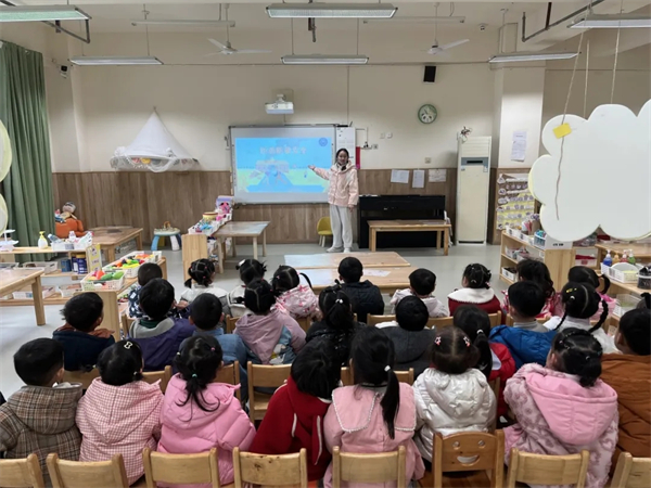 以演筑防，九江蛟龙幼儿园为校园安全“上保险”