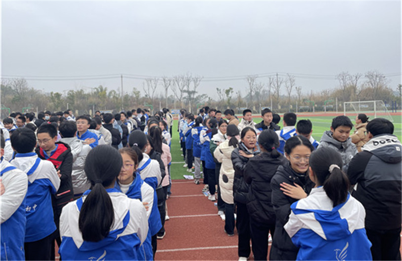 四川：为学生提供24小时不间断心理健康咨询服务