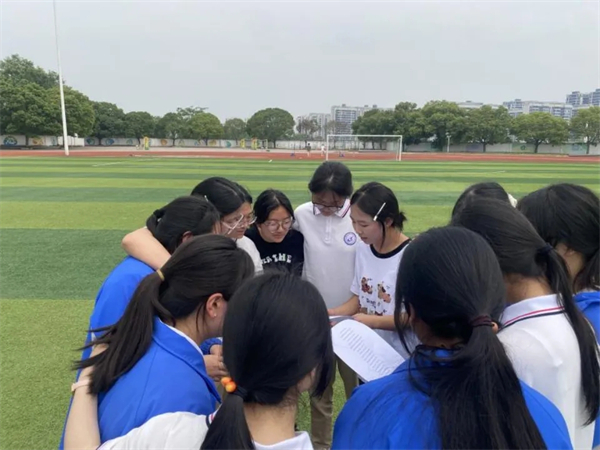 执笔破浪！三岔湖高级中学迎来考前心理服务“及时雨”