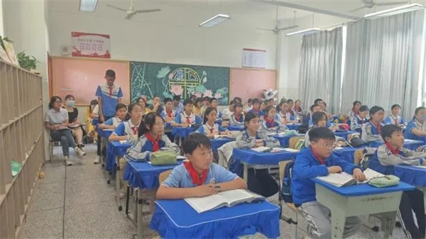 赋能成长，芦葭学校与教育同仁共探阅读教学新路径