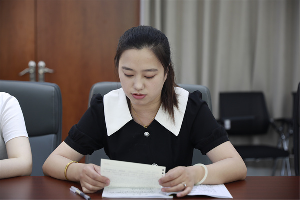 凝“青”聚力，什邡外国语中学教师共“话”成长