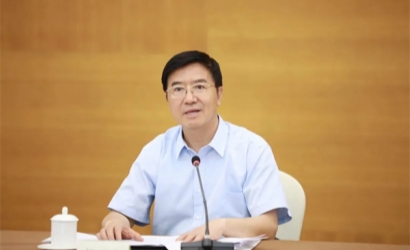 教育部原副部长杜玉波被提起公诉，“靠教育吃教育”