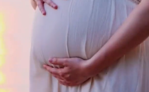 用相框暗示胎儿性别摄影店已停业