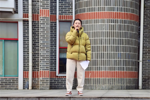 1766105312663537.jpg 20251218_225954_011.jpg