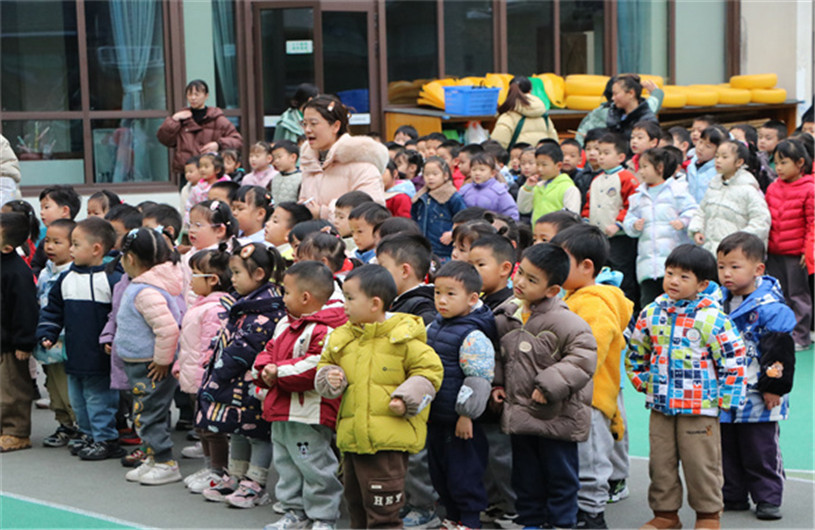 三部门出台《关于完善幼儿园收费政策的通知》