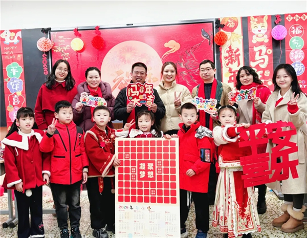 腌肉、剪纸、拓印……高新滨河学校解锁新年N种打开方式！