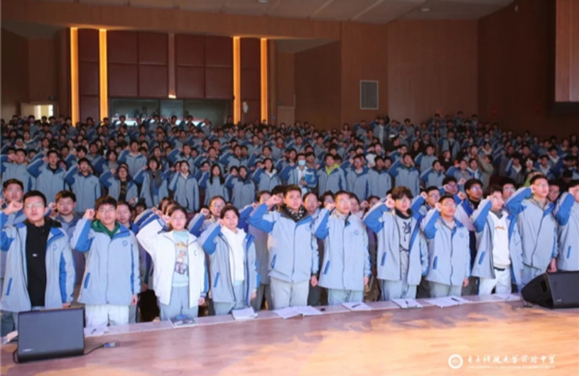 成都家长：能否恢复高一高二全市统一调研考试？