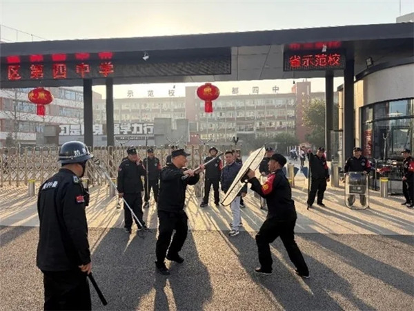 拧紧校园“安全阀”！郫都四中以扎实行动为新学期保驾护航