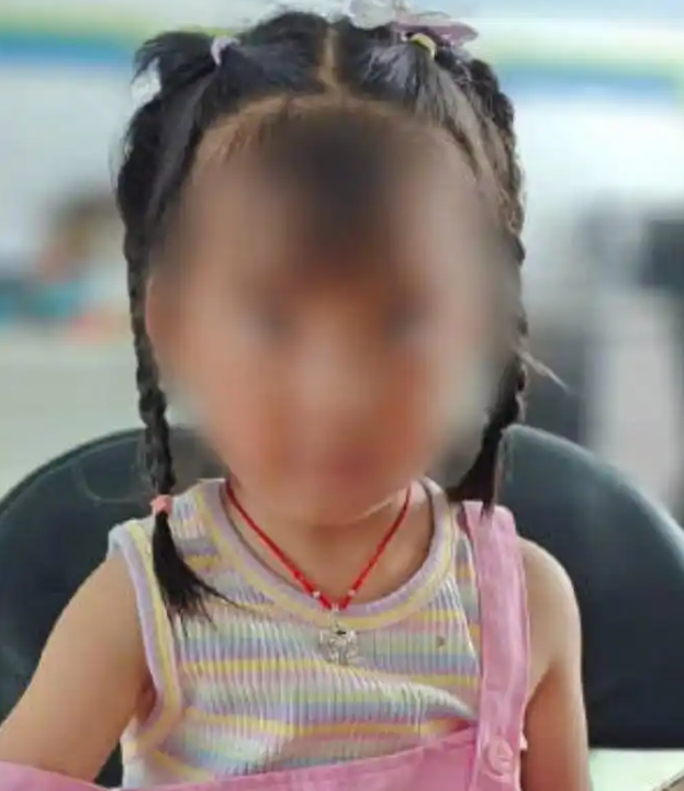 医院回应女童扁桃体手术后喷血死亡