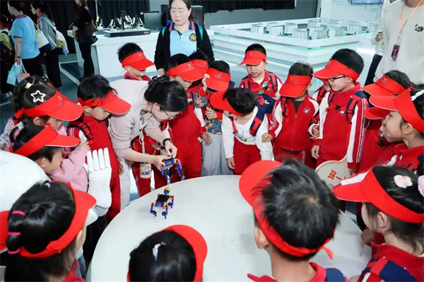 双向奔赴 北二外成都附小幼小衔接参访活动圆满举行