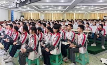 中考在即，成都交警全面开启“护考模式”