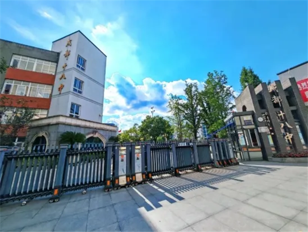 【招聘】成都市第十八中学校“职”等你来！