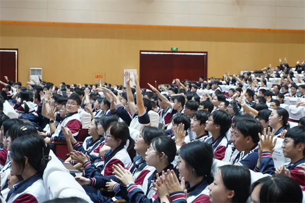守护学子成长，郫都四中筑牢校园健康防护屏障