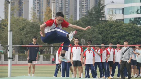 逐梦启航续长征 新都四中第32届综合运动会超燃来袭